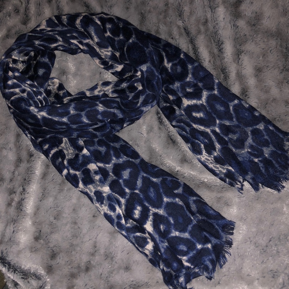 Blue Leopard Print Scarf